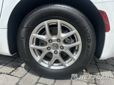 2024 Chrysler Pacifica Touring 121.6" WB - zdjęcie 12 z 40 - miniatura