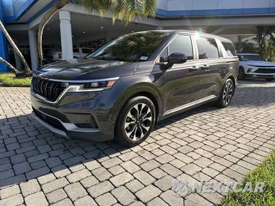 2023 Kia Carnival MPV EX 121.7" WB - zdjęcie 22 z 41 - miniatura