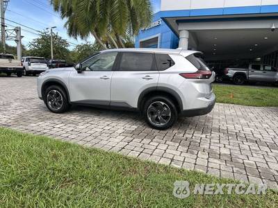 2024 Nissan Rogue SV - zdjęcie 34 z 41 - miniatura