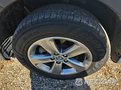 2015 Toyota RAV4 XLE - zdjęcie 17 z 47 - miniatura