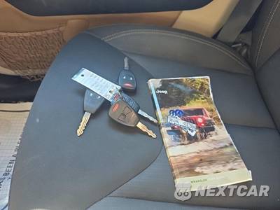 2016 Jeep Wrangler Unlimited Sahara - zdjęcie 23 z 26 - miniatura