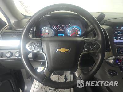 2017 Chevrolet Suburban 1500 LT 1LT - zdjęcie 10 z 31 - miniatura