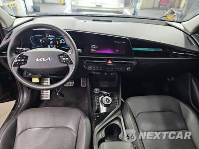 2024 Kia Niro Plug-In Hybrid SX Touring - zdjęcie 11 z 29 - miniatura