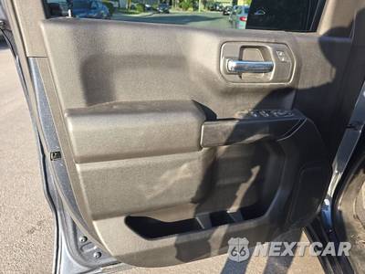 2021 Chevrolet Silverado 1500 Custom Crew Cab Short Bed 1CX - zdjęcie 9 z 23 - miniatura
