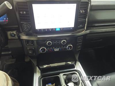 2023 Ford Super Duty F-450 LARIAT Crew Cab Long Bed DRW - zdjęcie 11 z 22 - miniatura