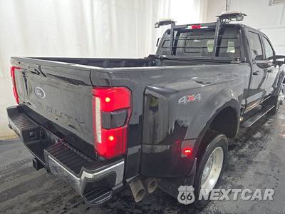 2023 Ford Super Duty F-450 LARIAT Crew Cab Long Bed DRW - zdjęcie 4 z 22 - miniatura
