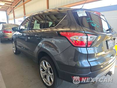 2018 Ford Escape Titanium - zdjęcie 6 z 25 - miniatura