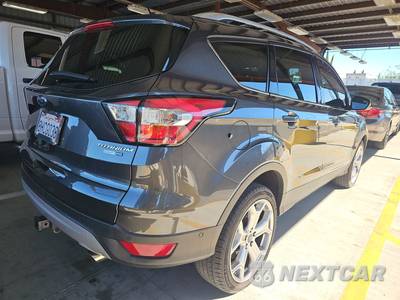 2018 Ford Escape Titanium - zdjęcie 4 z 25 - miniatura