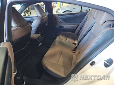 2022 Lexus ES 300h - zdjęcie 13 z 24 - miniatura