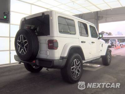 2026 Jeep Wrangler 4 Door Sahara - zdjęcie 4 z 19 - miniatura