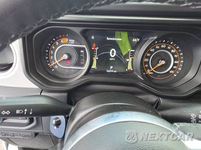 2026 Jeep Wrangler 4 Door Sahara - zdjęcie 12 z 19 - miniatura