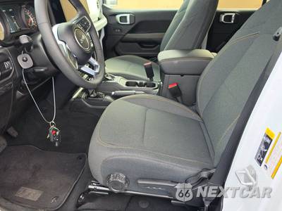 2026 Jeep Wrangler 4 Door Sahara - zdjęcie 7 z 19 - miniatura