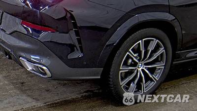 2024 BMW X6 Sports Activity Coupe xDrive40i - zdjęcie 9 z 15 - miniatura