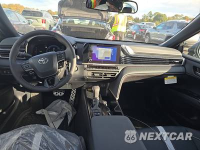 2026 Toyota Camry SE - zdjęcie 17 z 25 - miniatura