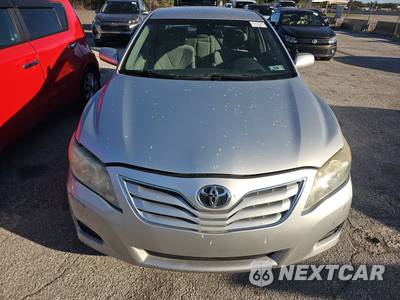 2011 Toyota Camry LE - zdjęcie 2 z 27 - miniatura