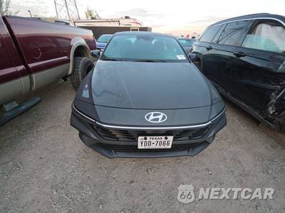 2026 Hyundai Elantra SEL Sport - zdjęcie 2 z 24 - miniatura