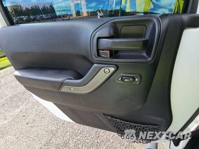 2016 Jeep Wrangler Unlimited Sport - zdjęcie 9 z 27 - miniatura