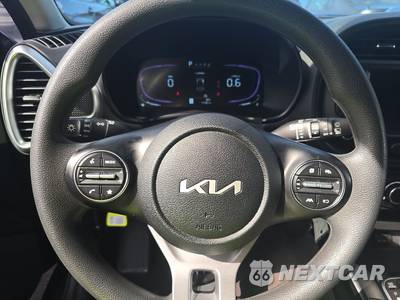 2025 Kia Soul LX - zdjęcie 10 z 23 - miniatura