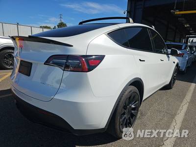 2023 Tesla Model Y Long Range - zdjęcie 4 z 23 - miniatura