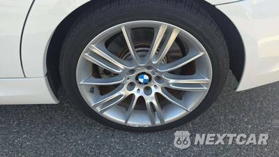 2011 BMW 3 Series Sedan 335i - zdjęcie 29 z 32 - miniatura