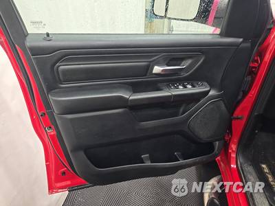 2019 Ram 1500 Tradesman Extended Cab Medium Bed - zdjęcie 9 z 30 - miniatura