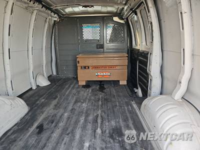 2016 Chevrolet Express 3500 Cargo Van 1WT 135.0" WB - zdjęcie 17 z 36 - miniatura