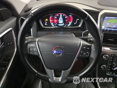 2015 Volvo XC60 T5 Platinum - zdjęcie 10 z 40 - miniatura