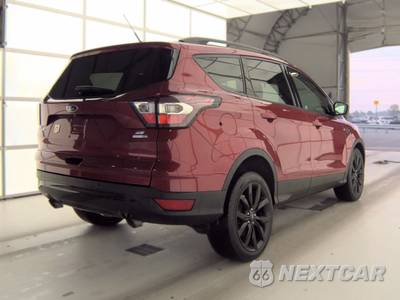 2017 Ford Escape SE - zdjęcie 4 z 42 - miniatura