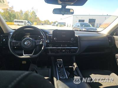 2024 Nissan Pathfinder SV - zdjęcie 11 z 31 - miniatura