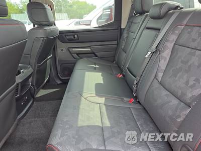 2022 Toyota Tundra Hybrid TRD Pro Crew Cab Short Bed - zdjęcie 13 z 20 - miniatura