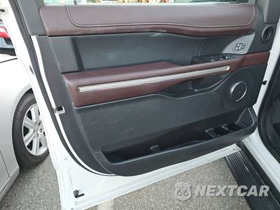 2024 Ford Expedition Limited - zdjęcie 9 z 32 - miniatura