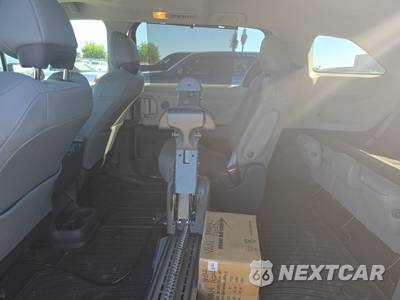 2021 Toyota Sienna XLE 8-Passenger 120.5" WB - zdjęcie 13 z 32 - miniatura
