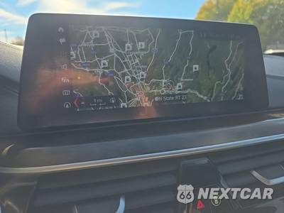 2018 BMW 5 Series Sedan M550i xDrive - zdjęcie 29 z 32 - miniatura