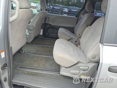 2016 Toyota Sienna L 7-Passenger 119.3" WB - zdjęcie 17 z 41 - miniatura
