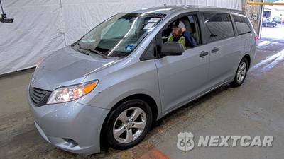2016 Toyota Sienna L 7-Passenger 119.3" WB