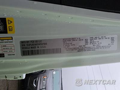 2025 Jeep Wrangler 4 Door Sahara - zdjęcie 15 z 31 - miniatura