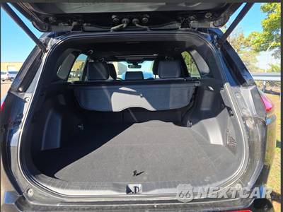 2026 Toyota RAV4 Hybrid XSE - zdjęcie 17 z 23 - miniatura