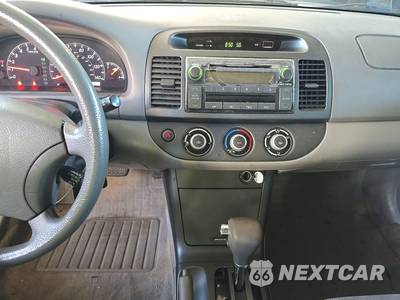 2006 Toyota Camry LE - zdjęcie 11 z 46 - miniatura