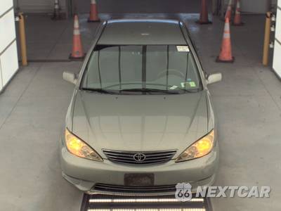 2006 Toyota Camry LE - zdjęcie 2 z 46 - miniatura