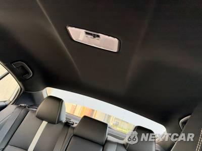 2025 Toyota Camry SE - zdjęcie 36 z 39 - miniatura