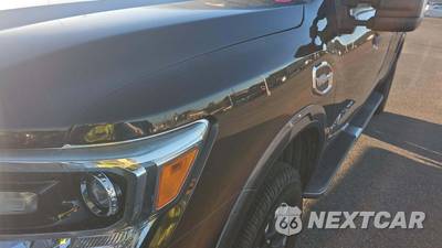 2017 Nissan TITAN XD PRO-4X Crew Cab Medium Bed - zdjęcie 26 z 29 - miniatura