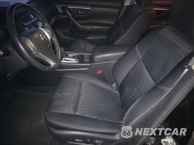 2016 Nissan Altima 2.5 SV - zdjęcie 7 z 24 - miniatura