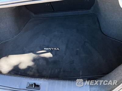 2025 Nissan Sentra SV - zdjęcie 38 z 40 - miniatura