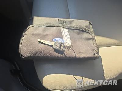 2014 Ford Super Duty E-350 Wagon XL 138.0" WB - zdjęcie 24 z 28 - miniatura