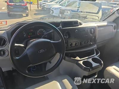 2014 Ford Super Duty E-350 Wagon XL 138.0" WB - zdjęcie 14 z 28 - miniatura
