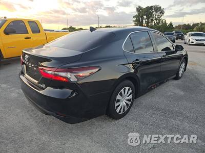 2022 Toyota Camry Hybrid LE - zdjęcie 4 z 24 - miniatura