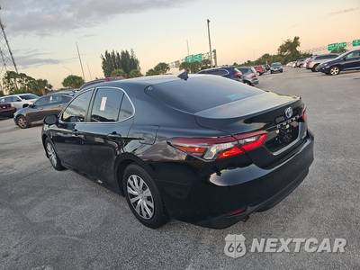 2022 Toyota Camry Hybrid LE - zdjęcie 6 z 24 - miniatura