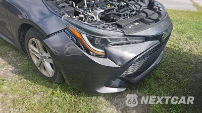 2022 Toyota Corolla Hatchback SE - zdjęcie 23 z 30 - miniatura