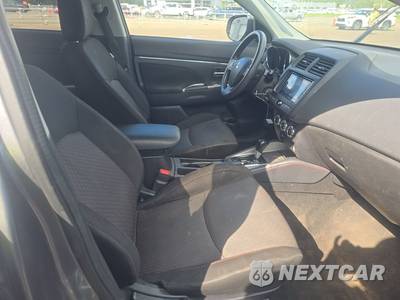 2018 Mitsubishi Outlander Sport ES - zdjęcie 8 z 72 - miniatura