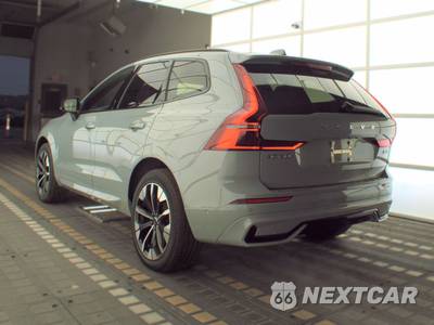 2026 Volvo XC60 B5 Plus - zdjęcie 6 z 30 - miniatura